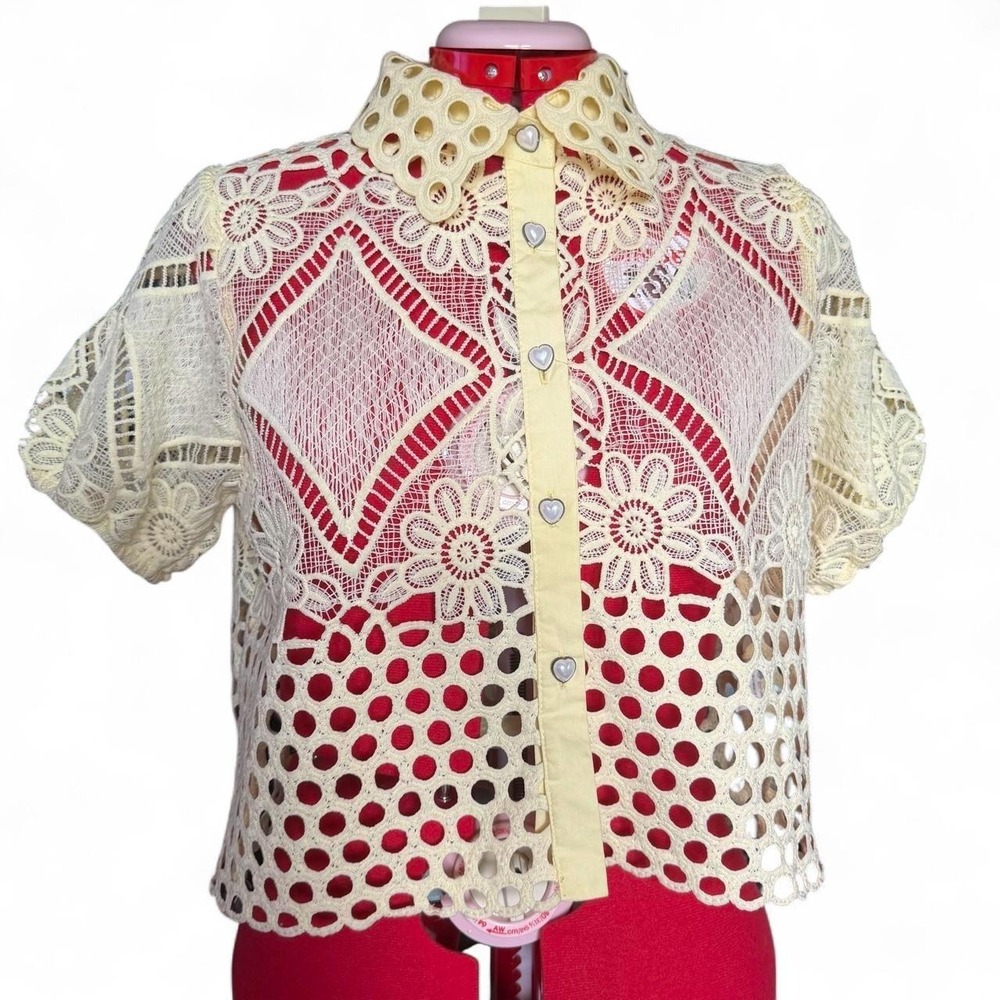 Vintage Lizette Collection floral lace blouse w heart pearl buttons size m